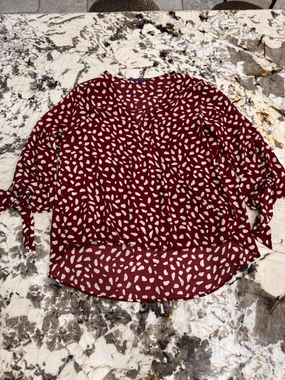 West Kei Burgundy and Cream Abstract-Print Tie-Cuff Blouse